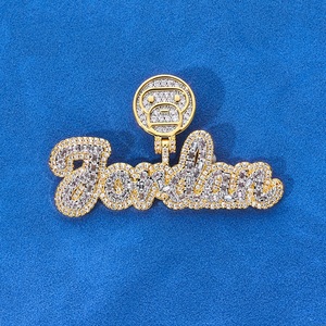 Pendentif nom Brooklyn en argent 925, serti de diamants de laboratoire, style hip-hop, bijoux personnalisés, léger, collier unisexe - Product Image 1