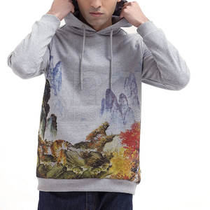 Sudadera con capucha Premium Pullover Basics con forro polar suave, capucha con cordón ajustable y corte cómodo y relajado. - Product Image 6