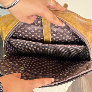 Vente en gros de sacs à dos pour ordinateur portable antivol en cuir de vachette haut de gamme sac à dos de voyage en cuir véritable durable pour hommes et femmes - Product Image 6