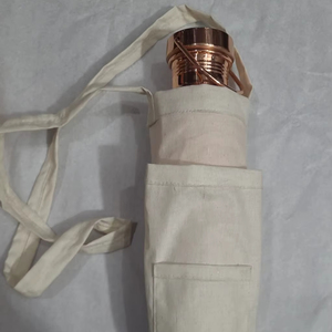 Bouteille d'eau légère en cuivre de la meilleure qualité avec ensemble de verre avec longue durée de vie idéale pour les voyages, le camping et la randonnée du fournisseur indien - Product Image 4
