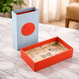 Caja de Envío de Ropa de Papel Kraft Ecológica y Biodegradable |   Empaque de Cartón Reutilizable con Laminación Mate y Recubrimiento UV - Product Image 4