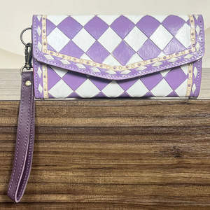 Cartera de Cuero Genuino Estilo Occidental para Mujer, Hecha a Mano, con Diseño a Cuadros Morado y Blanco, Larga, con Correa Desmontable para la Muñeca - Product Image 4