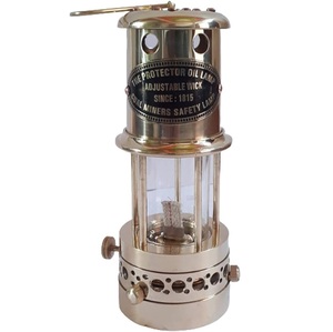 Lanterne à pétrole vintage en laiton de haute qualité, fabriquée à la main en Inde, lampe de sécurité pour mineurs, prix de gros et d'usine abordable - Product Image 5