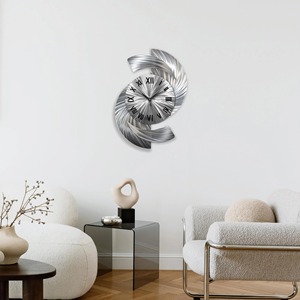 Reloj de pared de metal plateado de primera calidad para decoración de pared, transforma el reloj en un centro de atención decorativo, procedente de la India. - Product Image 2