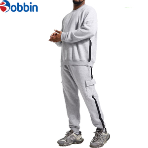 Conjunto de Chándal para Hombre, el Mejor Chándal Deportivo al por Mayor, Conjunto de Chándal de Algodón y Felpa Personalizado para Hombre, Sudadera con Capucha y Pantalones Deportivos Tipo Cargo - Product Image 1