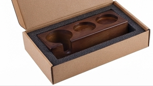 Support à verres en bois de qualité supérieure, élégant et raffiné, idéal pour la présentation sur comptoir, table ou en cuisine - Product Image 6