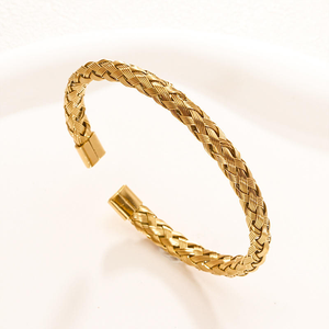 Nouveau Magnifique Bracelet Jonc Ouvert en Alliage Métallique Doré et Argenté, Torsadé, Idéal pour Cadeau de Fête - Product Image 1