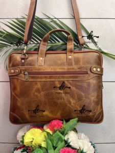 New Arrival Crunch Leather Messenger Shoulder Bag Multi Uses Hot Sale High Quality Leather Unisex Bags - Product Image 6