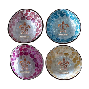 Vente en gros de bols en coquille de noix de coco gravés tropicaux, artisanaux, uniques, polis, écologiques, de haute qualité - Product Image 2