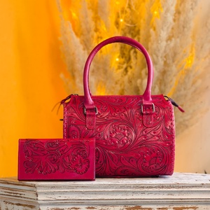 Bolsos de Viaje de Cuero Genuino con Grabado a Mano, Estilo Boho, Color Rosa, Hechos a Mano, Estilo Western, Elegantes - Product Image 5