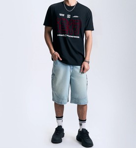 เสื้อยืดโอเวอร์ไซส์ผู้ชาย คอตั้ง ผ้าทวิลล์ โพลีเอสเตอร์ 100% หนานุ่ม ล้างสีแบบแอซิดวอช พร้อมโลโก้สั่งทำพิเศษ สไตล์สตรีทแวร์ ODM - Product Image 3