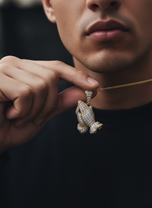 จี้เงินแท้ 925 ประดับโมอิสซาไนต์รูปมืออธิษฐาน คุณภาพ VVS2 ทรงบริลเลียนท์คัต ดีไซน์ทันสมัย เหมาะสำหรับงานปาร์ตี้ ผู้จัดจำหน่ายส่งออก ขายส่ง - Product Image 3