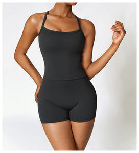 Ensemble de yoga 2 pièces vert sauge pour femme, short taille haute, crop top à manches longues, couleur unie, respirant, sans couture, vêtements de sport - Product Image 2
