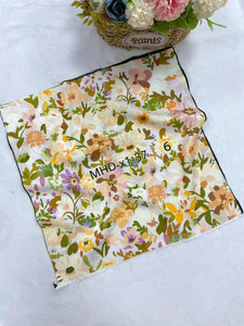 Tissu Viet Thang imprimé floral, largeur 58/60 pouces, 100% polyester tissé, respirant, léger, 60 GSM, textile d'ameublement 8027 - Product Image 3
