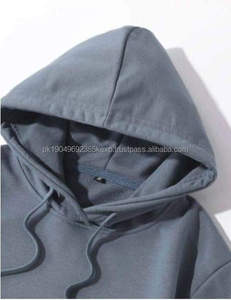 เสื้อฮู้ดดี้ผ้าคอตตอน 100% สีดำทรงโอเวอร์ไซส์ สไตล์สตรีทแวร์สำหรับผู้ชาย  รับสกรีนโลโก้ใหม่ตามสั่ง - Product Image 2