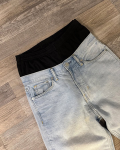 Jean en denim déchiré tendance pour homme, coupe droite, couleur claire, double ceinture, style vintage, pantalon décontracté évasé pour homme - Product Image 6