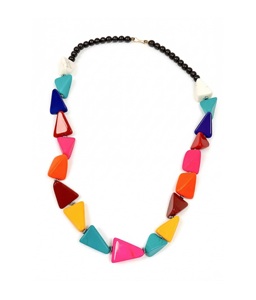 Collier fantaisie géométrique coloré en résine perlée pour femme, bijou tendance et imposant avec détails noirs, idéal pour les mariages - Product Image 1