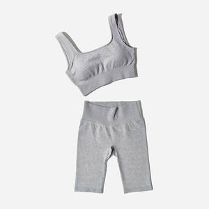 Ensemble de yoga pour femmes de haute qualité, soutien-gorge de sport, short de sport, vêtements de fitness, ensemble de 2 pièces pour la salle de sport, design floral sans couture en satin - Product Image 3