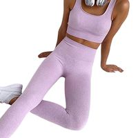 Ensemble de yoga rose pour femme : Soutien-gorge de sport et leggings taille haute – Tenue d'entraînement deux pièces extensible pour fitness, gym et activités sportives – Ensemble assorti