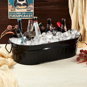 Elegante Tubo Metálico Negro para Bebidas con Asas Laterales Rígidas, Perfecto para Enfriar Bebidas en Fiestas al Aire Libre, Estilo Acanalado - Product Image 1