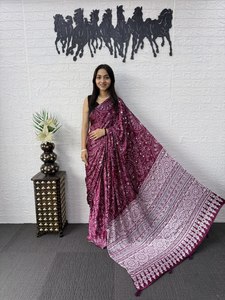 Green Silk Saree With Embroidery Traditional Women's Wear India Pakistan <b>Wedding</b> Engagement All Seasons - Product Image 3