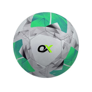 Ballon de football professionnel à 12 panneaux, cousu à la machine, écologique, durable, léger, en PVC, avec logo personnalisé - Product Image 2