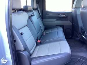 พร้อมส่งมอบ รถเชฟโรเลต ซิลเวอราโด 1500 ZR2 ครูว์แค็บ ขับเคลื่อน 4 ล้อ ปี 2025 ตัวเลือกครบครัน เอกสารครบถ้วน รถมือสอง - Product Image 3