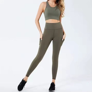 Conjuntos de yoga para mujer, ropa deportiva de moda, ropa atlética para damas, conjuntos de yoga para fitness y deportes con logo personalizado. - Product Image 4