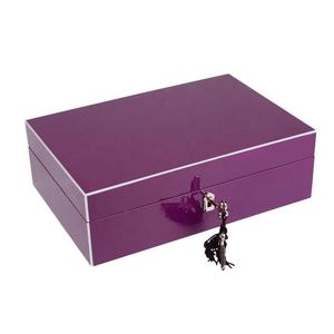 Boîte à bijoux élégante laquée pour le rangement et l'exposition, fabrication artisanale en gros, écologique, durable, légère, en provenance du Vietnam - Product Image 2