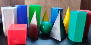 Juego de Formas Geométricas 3D de Plástico Colorido de 2x4 Pulgadas para Laboratorio de Matemáticas Escolares, Modelos Educativos Sólidos para la Enseñanza de Estudiantes - Product Image 3