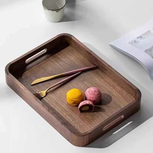 Plateau de service rustique en bois avec bord en écorce - Plateau rectangulaire en bois de manguier avec bordure en écorce d'arbre naturelle pour table basse ou ottoman - Product Image 1