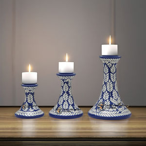 Un fournisseur indien propose un bougeoir fait à la main en nacre incrustée de fleurs bleues décoratives réutilisables pour la décoration de la maison - Product Image 1