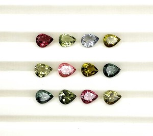 Turmalina natural multicolor con corte de pera de 4*5 mm para la fabricación de joyas, piedra suelta con certificación IGI. - Product Image 3