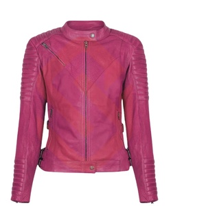 Chaqueta de moto de cuero rosa para mujer, chaqueta de moto de cuero genuino estilo carreras perforada para motociclistas - Product Image 1