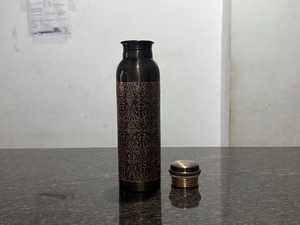 Botella de agua de cobre hecha a mano, hermosa botella de agua con pintura floral a mano en color espuma marina, increíble. - Product Image 3