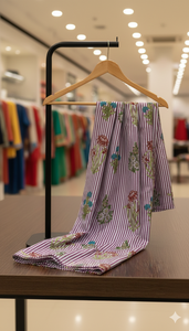 Tela de Algodón Peinado Ligera, Transpirable y Ecológica con Estampado de Rayas Rosas para Vestidos de Niñas - Product Image 3