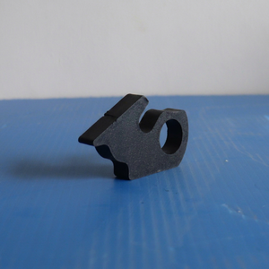Soporte Metálico de Precisión Mecanizado por CNC, Servicio de Fabricación de Componentes Industriales Personalizados para Aplicaciones de Ingeniería - Product Image 1