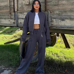 Vêtements de sport décontractés pour femmes en gros – Survêtements tendance style urbain avec pantalon polaire à manches longues pour l'automne et l'hiver - Product Image 2