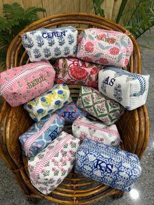 High Quality Floral Cotton Quilted Portable Toiletry Pouches Bridesmaid Gifts Proposal Cosmetic Bag Women Large Capacity - Product Image 3