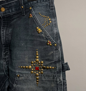 กางเกงยีนส์ขาสั้นคุณภาพสูงแบบสั่งทำพิเศษ ทรงขาดๆ แบบวินเทจ ขอบดิบ แต่งกระดุมสองชั้น ประดับหมุดและคริสตัล - Product Image 6