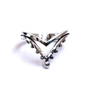 Bague en laiton Boho en forme de V, bague en os de souhait de guérison tribale bohème Psy, Art rustique profond Chevron, bijoux gitans - Product Image 2