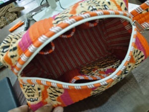 Bolsa de Viaje Acolchada de Algodón con Estampado Floral, Estilo Vintage, Grande, Resistente al Agua, Ligera, Portátil, Reutilizable, Ecológica, con Asa Suave - Product Image 2