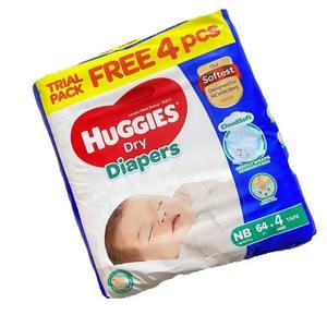 Pañales para recién nacidos - Pañales desechables para bebés Huggies Little Snugglers, paquete jumbo de 31 unidades - Product Image 2