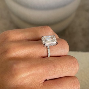 Fine Jewelry Emerald Cut Diamond Engagement Ring 18K Solid Gold Prong Setting Classic Style Women's Fine Jewelry - Product Image 6