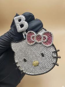 Colgante estilo hip hop de Hello Kitty, colgante de plata 925 con incrustaciones de circonitas, colgante personalizado con inicial para mujer, colgante bicolor. - Product Image 6