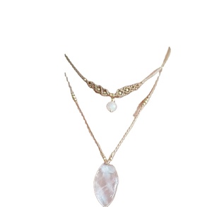 Collar de perlas y chapado en oro, gargantilla de abradorita - Product Image 1