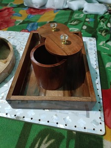 Quemador de Incienso Religioso de Madera de Sándalo Hecho a Mano para un Estilo Árabe Tradicional Premium en el Hogar - Product Image 2