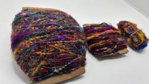Hilo de Seda de Sari Reciclado en Bola, Multicolor, Hilado a Mano para Tejer, Crochet y Manualidades Textiles - Product Image 2