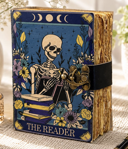 Diario NEW ERA Reader Gothic de Cuero con Tapa Dura, Diseño de Calavera, Patrón Floral, Borde Decorativo Antiguo, Impresión UV, 7x5 Pulgadas, Cuaderno de Regalo - Product Image 1