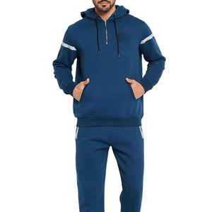 Survêtement Homme Personnalisé Demi-Zip de Qualité Supérieure à Prix Abordable – Tenue de Sport pour Entraînement et Jogging - Product Image 4